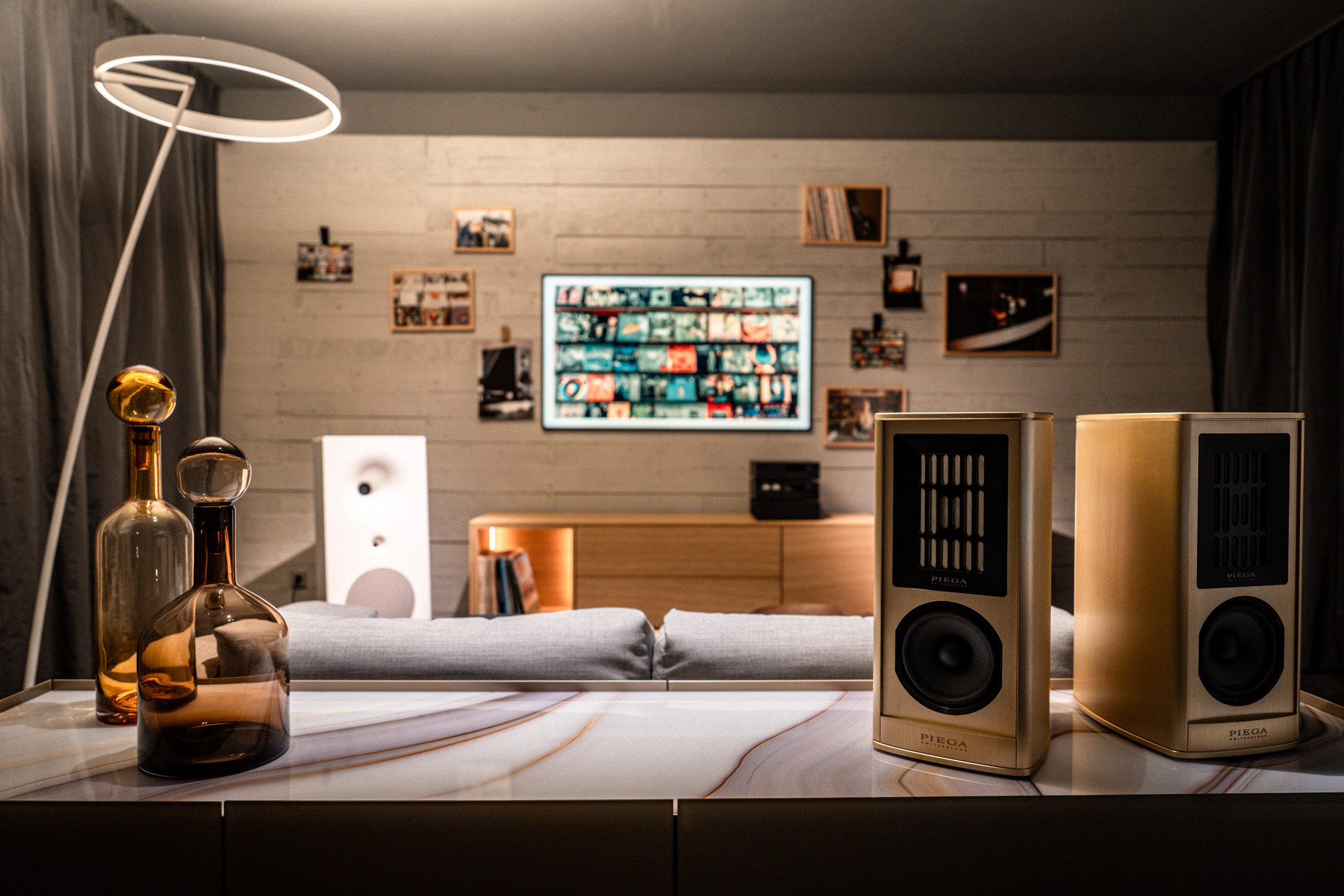 HiFi Concept Living Hörstudio Piega Coax und Avantgarde Acoustic Zero One