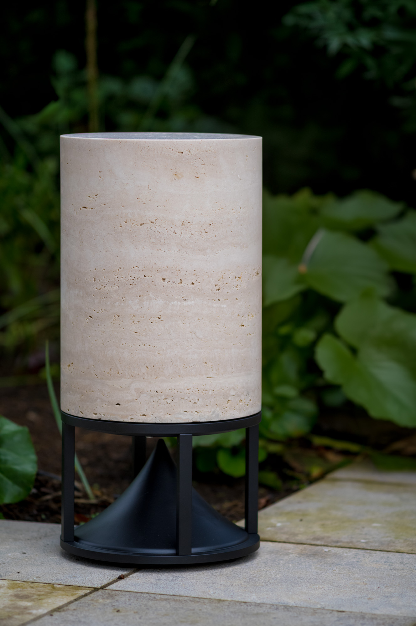 architettura sonora medium cylinder travertin Aussenlautsprecher Outdoor Speaker Design Speaker